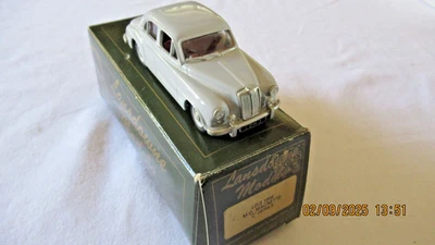 Lansdowne Models LDM 3 1956 MG Magnette 'Z' Series 1/43 White Metal Excellent - Image 1 of 4