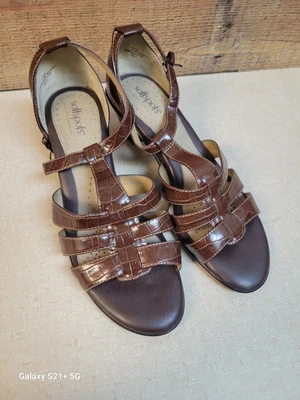Softspots Sandals Shoes  8.5 M Brown Croc Print Gladiator Heels Ankle T  Strap - Image 1 of 4