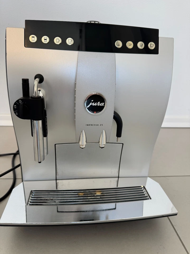 Jura Impressa Z5 Gen 2 Kaffeevollautomat - Bild 1 von 4