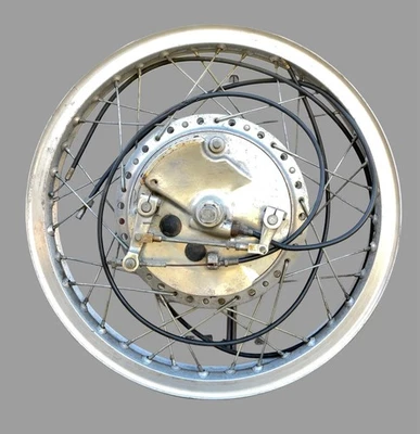 Suzuki GT750 1971 1972 rueda delantera completa llanta DID doble tambor 4 frenos de zapata OEM Foto 1 de 4