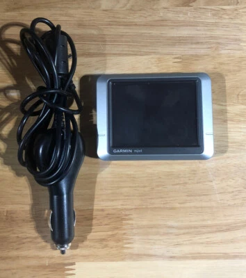 Garmin NUVI GPS 200 Bundle GPS Navigation - GPS And Cable Only - Image 1 of 4