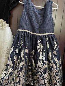 Laura Ashley Christmas 6 Size Dresses for Girls for sale | eBay