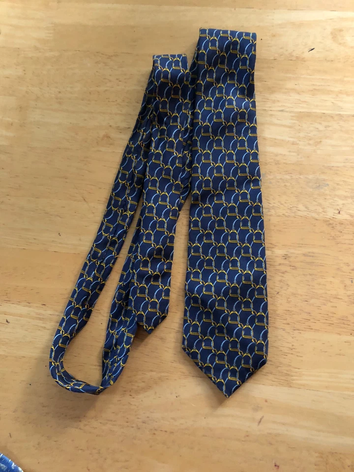 "Corbata de seda con estribos dorados azul marino rosa de Londres 3,5"" X 61"" ecuestre" Foto 1 de 3