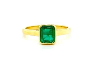 14k Yellow Gold Natural Zambian Green Emerald Gemstone Solitaire Engagement Ring - Picture 1 of 4