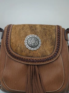 Blazin Roxx Conceal Carry Cross Body Western Purse w/ Tassle & Adjustable Strap - Picture 1 of 12