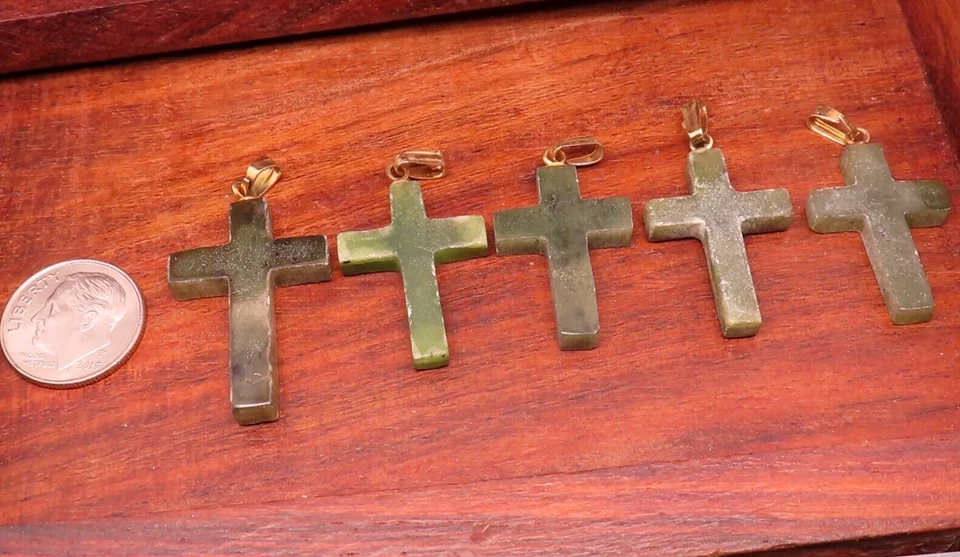 Lote de 5 dijes colgantes chinos tallados en cruz de jade rellenos de oro #832 Foto 1 de 1