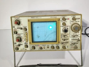 OSCILLOSCOPIO TRIO CS-1040 OSCILLOSCOPE 40MHz EQUIPMENT NON TESTATO (TEKTRONIX) - Foto 1 di 12