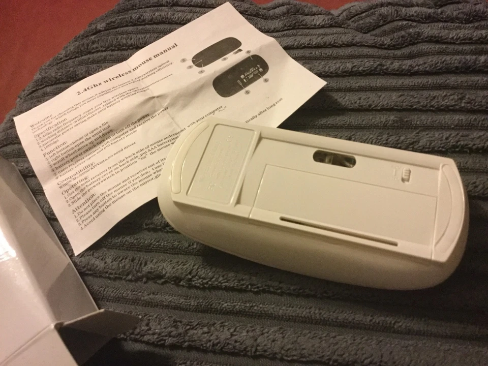 Ultra slim 2.4ghz white wireless mouse, new unused, - Image 1 of 2
