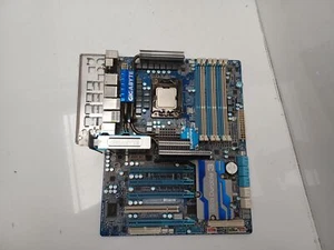 Carte mère Gigabyte GA-X58A-UD7 Intel i7-930 (SLBKP) DDR3 ATX avec I/O Shield - Photo 1/5