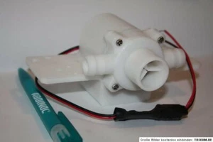 12V 12 Volt Wasserpumpe Brunnenpumpe Bootspumpe Teichpumpe mit 2 Ausgängen neu - Bild 1 von 1