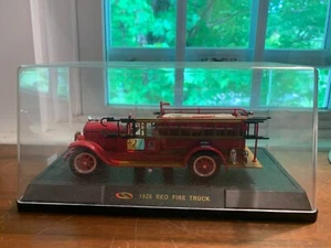 Signature Models 1/32 Scale 1928 Reo Fire Truck! - Picture 1 of 3