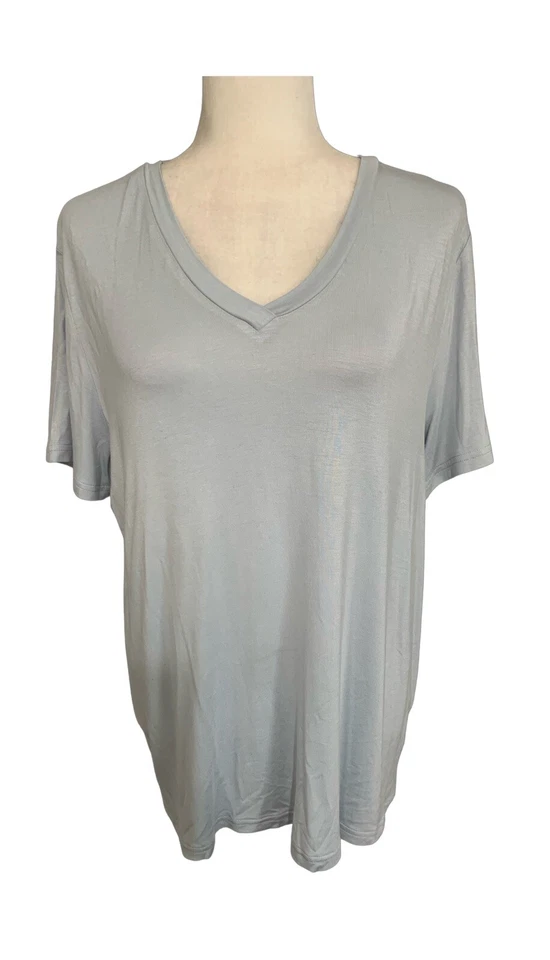 Camiseta mediana The Fifth para mujer cuello en V azul claro manga corta Foto 1 de 3