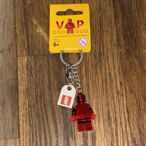 LEGO 5005205 VIP Red Minifigure Keychain Exclusive Brand New With Tag 6195777 - Picture 1 of 6