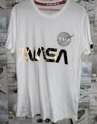 Men's White and Gold logo  NASA Alpha Industries Cotton Tshirt Size Medium VGC - image 1 of 4