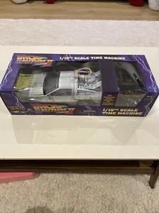 Back To The Future 1/15 Part II 30th Time Machine Diamond Select Toys Collector - Picture 1 of 11