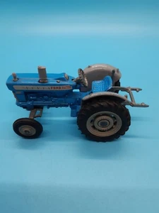 corgi toys 67 FORD SUPER MAJOR (5000) TRACTOR (1967-72). - Picture 1 of 8