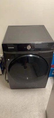 Black Samsung Electric Smart Dryer DVE45A6400V - Image 1 of 3