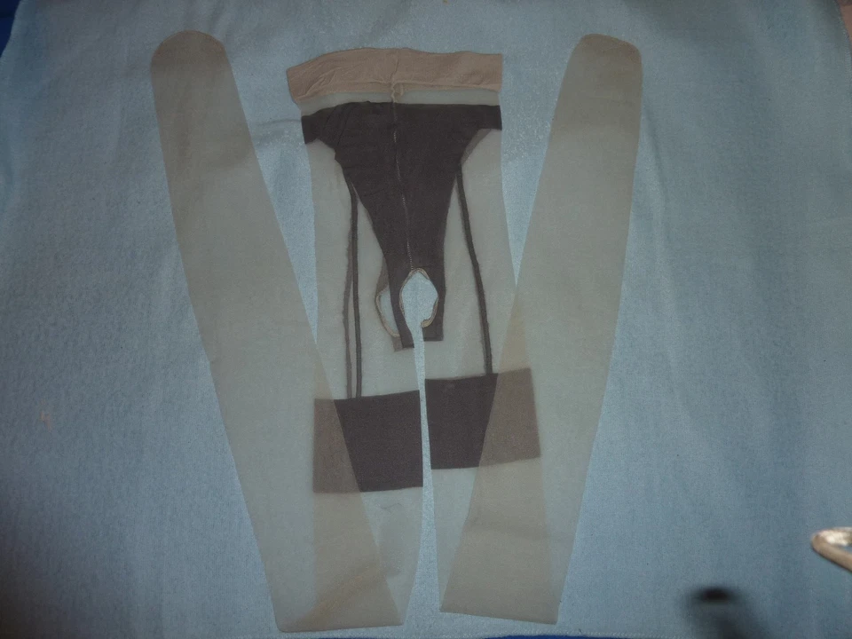 Neue Feinstrumpfhose Ouvert, 20 DEN, Größe L, Farbe Haut-Schwarz - Bild 1 von 1