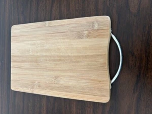 Wooden Cutting Block with handle 12" x 8" - Picture 1 of 2