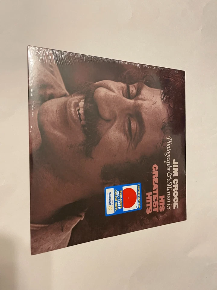 JIM CROCE "PHOTOGRAPHS AND MEMORIES" CANADIAN IMPORT LP PRESSED ON RED APPLE VIN - Image 1 of 1
