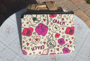 NWT COACH Kyra Print Tablet Sleeve F61590 Multicolor - Picture 1 of 4