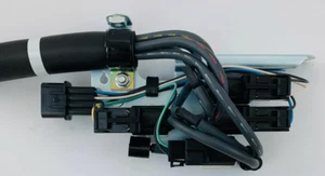 MITSUBISHI GENUINE Montero Pajero 1999/06-2006/07 VALVE AIR SOLENOID ME190545 - Picture 1 of 4