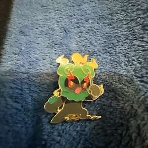 Marshadow PIN - Shining Legends - PIN ONLY - Pokemon TCG From Collection Box Set - Picture 1 of 2