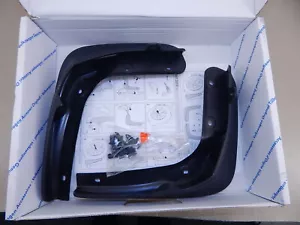 GENUINE VOLKSWAGEN SPLASH GUARDS BLACK FRONT 15 16 17 18 VW GOLF VII 5G0075111 - Picture 1 of 3