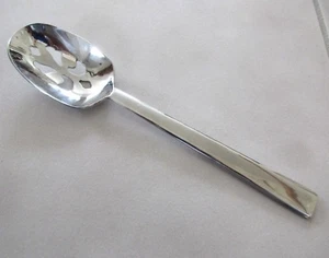 Royal Worcester CLASSIC Stainless 9 1/4" Slotted Serving Spoon 18/10 Glossy - Picture 1 of 3