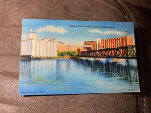 Quaker Oats Company Cedar Rapids Iowa. Post Card - Picture 1 of 2