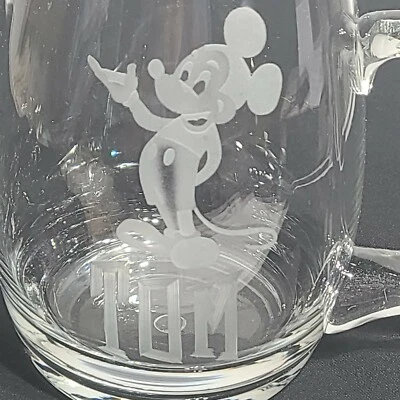 Vaso de beber grabado con mango grabado en cristal de Mickey Mouse Walt Disney TOM Foto 1 de 4