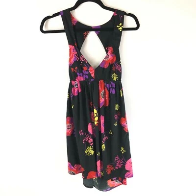 Vestido Roxy Línea A Espalda Abierta Sin Mangas Floral Cuello en V Negro Rosa Talla XS Foto 1 de 4