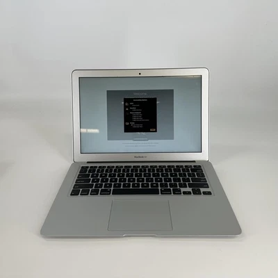 MacBook Air 13 Silver 2017 1.8 GHz Intel Core i5 5th Gen. 8GB 256GB SSD - READ - Image 1 of 4