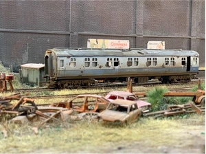 OO gauge coach: British Railways MK1 Sleeper, heavily weathered. Ref K1 - Picture 1 of 3