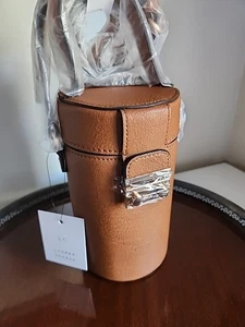  Bolso Bandolera Lauren Conrad Vegano Cuero Tostado Ciclinder 7.5"h 4.1" con Nuevo Con Etiqueta - Imagen 1 de 6