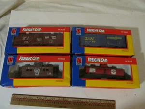 Life-Like Train Cars lot of 4 ho scale preowned in boxes - Picture 1 of 3