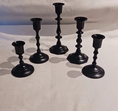Candelabros antiguos negros. Juego de 5 Foto 1 de 4