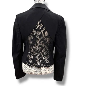 Karen Millen Size 8 Black Lace Detail Tailored Cropped Blazer Jacket - Picture 1 of 5