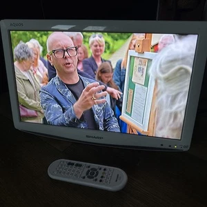 Sharp Aquos LC-19D1E-WH 19"-LCD-Freeview-TV - Weiß (ohne Standfuß) - Bild 1 von 23
