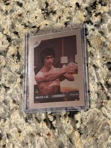 CARTOLINA RICORDO BRUCE LEE 50° ANNIVERSARIO # 24 - Foto 1 di 2