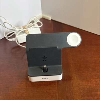 Belkin  Powerhouse Charge Dock for Apple Watch iPhone White - Image 1 of 4