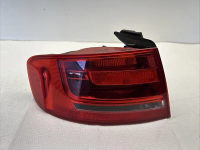 Luz trasera izquierda halógena OEM PARA AUDI A4 QUATTRO 2009 2010 2011 2012 sedán Foto 1 de 4