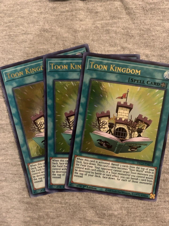 X3 YUGIOH! Toon Kingdom DLCS-EN074 Ultra Rare 1st Edition NM GOLD X3 - Image 1 of 1