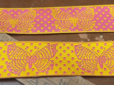 Cinta Bordada Reversible Mariposa Lunares 1.5" Rosa Caliente Amarillo 1yd Foto 1 de 4