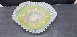 VICTORIAN ENAMELED GOLD PAINTED FLORAL VINE RUFFLE GREEN GLOWS CENTERPIECE DISH - Picture 1 of 11