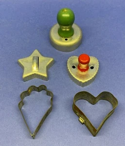 Lotto di 5 tagliabiscotti vintage diversi - Foto 1 di 11