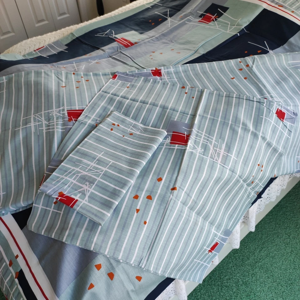 Nuevo juego de dormitorio doble 100 % algodón: edredón, sábana plana, 2 fundas de almohada Foto 1 de 4