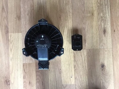 TOYOTA YARIS MK2 CALENTADOR SOPLADOR MOTOR RESISTENCIA AV272700-0301 2012-2017 Foto 1 de 4