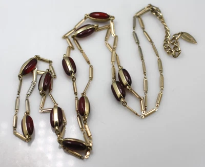 Antigo Colar de Corrente Coldwater Creek Estação de Contas Vermelhas Elos Tom Dourado 50" de Comprimento - Imagem 1 de 4