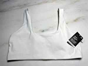GAP FIT Sports Bra Scoop Back Low Impact NWT White M~ Removable Pads~ $39.95 - Picture 1 of 8